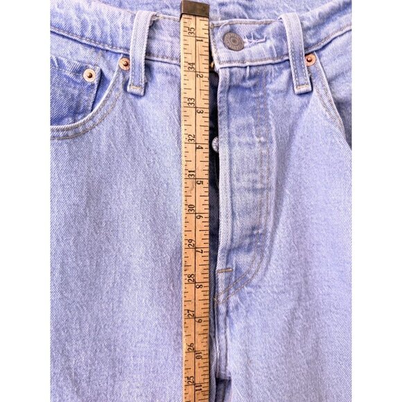 Levi's Women's 501 Light Blue Mom Style Fit Jeans Size 30WX26L - Picture 9 of 11